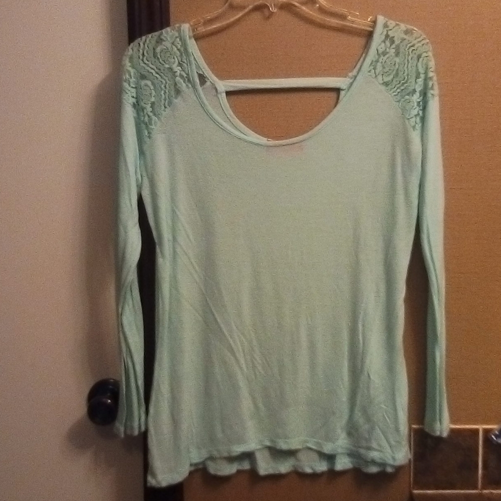 Long sleeve shirt
